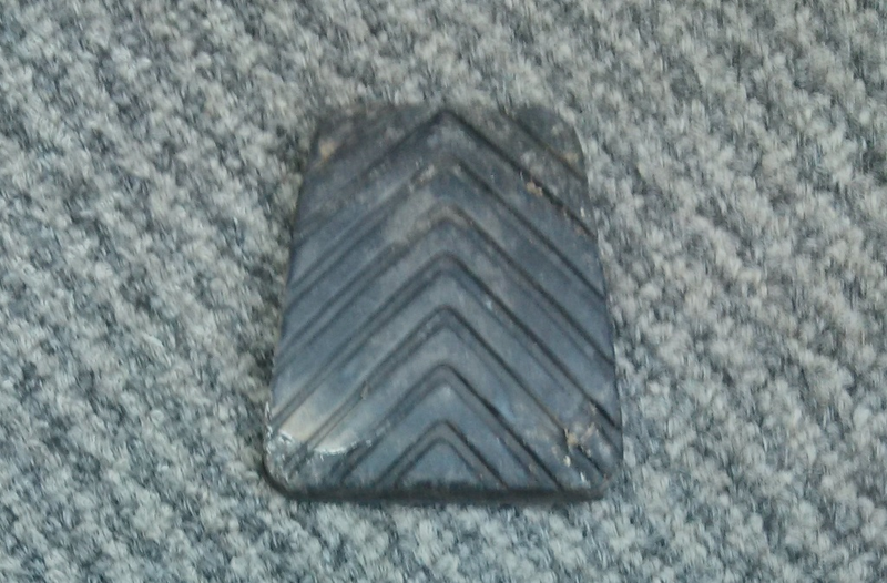 Illustration for article titled Can you identify this pedal cover?